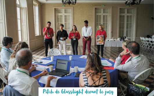 Pitch de Glasslight devant le jury