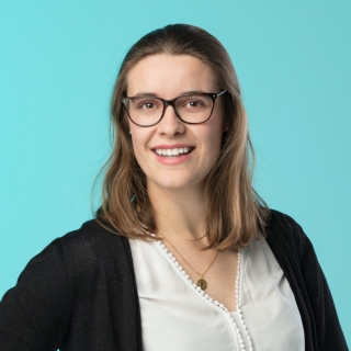 Blandine YVERNEAU Chargée Administrative et Financière et Animatrice Réseaux Champagne-Ardenne Entreprendre Pour Apprendre Grand Est