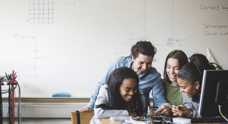 Slider image jeunes Mini-Entreprise S